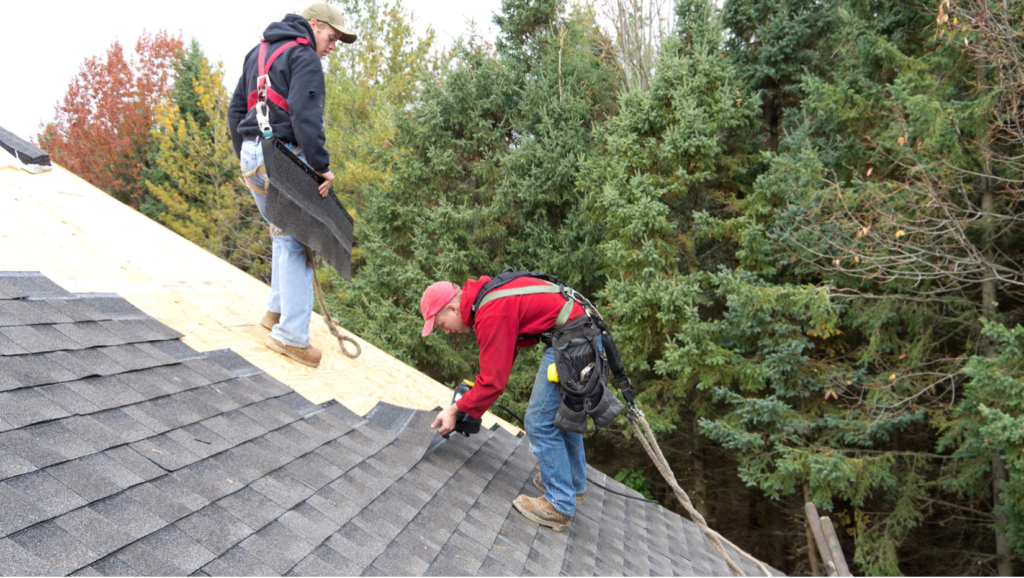 Best Residential Roofer in Mustang